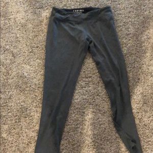 Soybu women’s cropped leggings